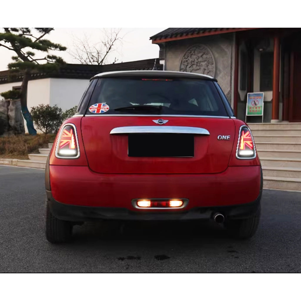 2007-2013 Mini Cooper R56 / R57 / R58 / R59 with smoked sequential LED tail lights installed