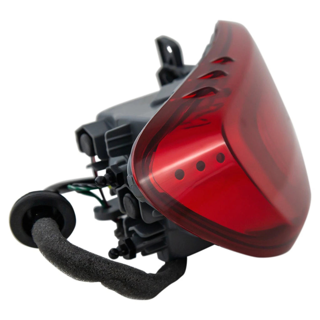 OE-style red tail light view 3 for Chrysler 200 Sedan (2015-2016)