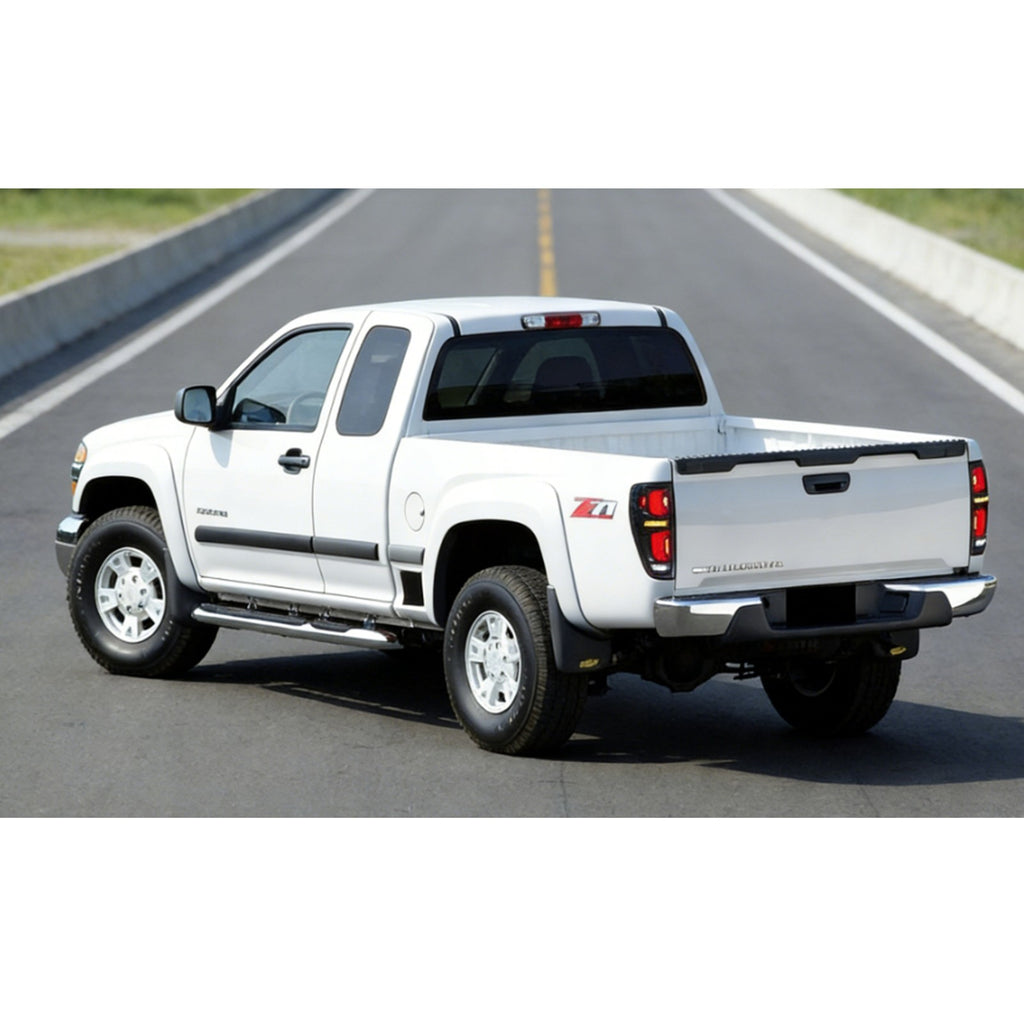 2004-2012 Chevy Colorado / GMC Canyon with clear sequential LED tail lights installed