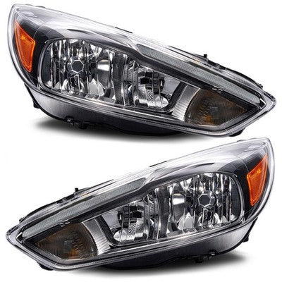 Driver side Black Halogen headlight close-up for 2015-2018 Ford Focus