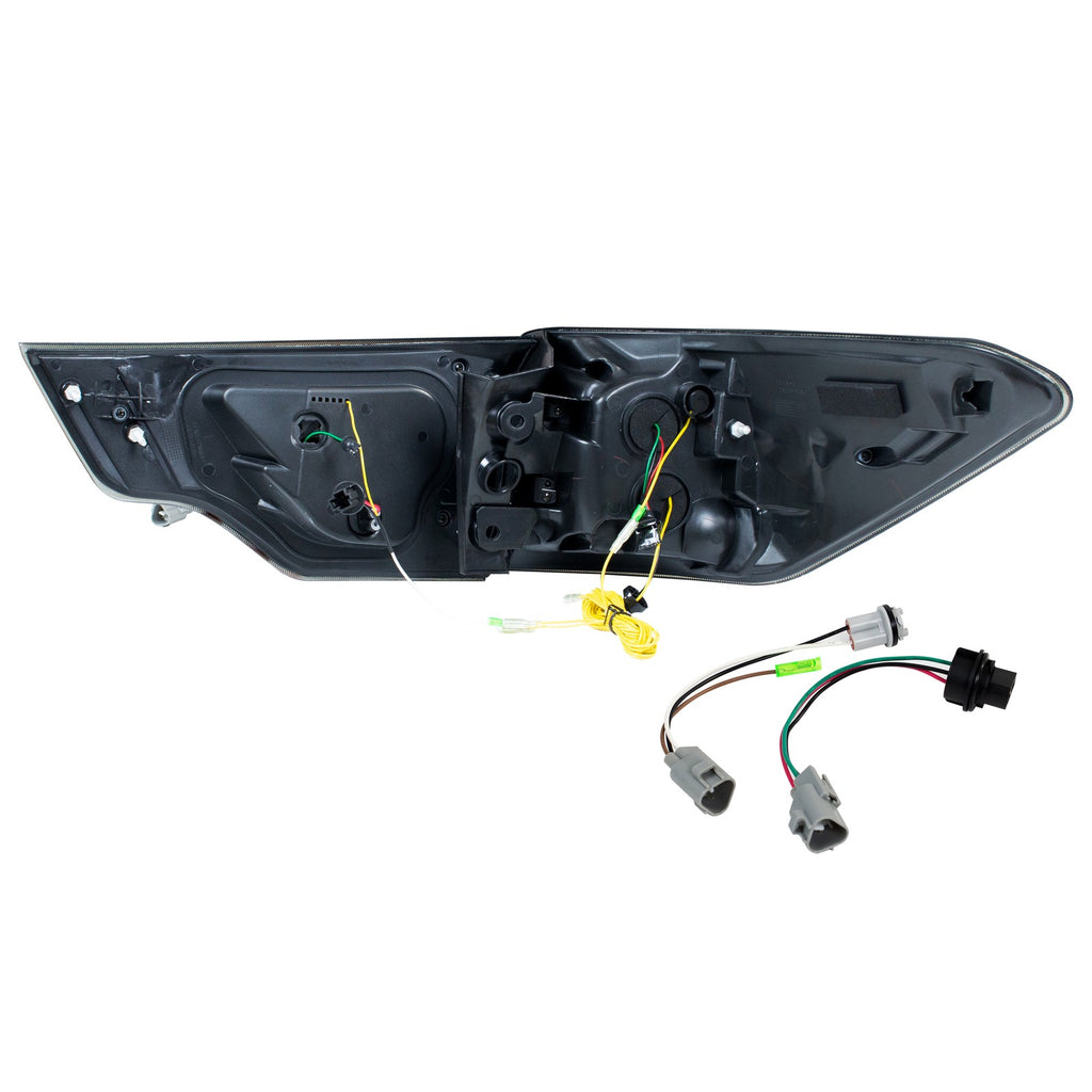 Back housing and wiring of the 2014-2019 Toyota Highlander LED tail light