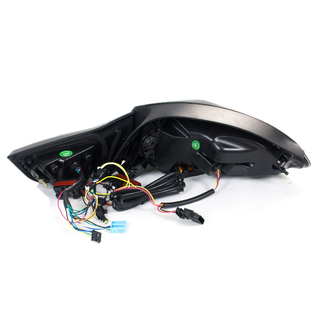 Back housing and wiring of the 2014-2020 BMW 4 Series F32 / F36 / M4 F82 LED tail light
