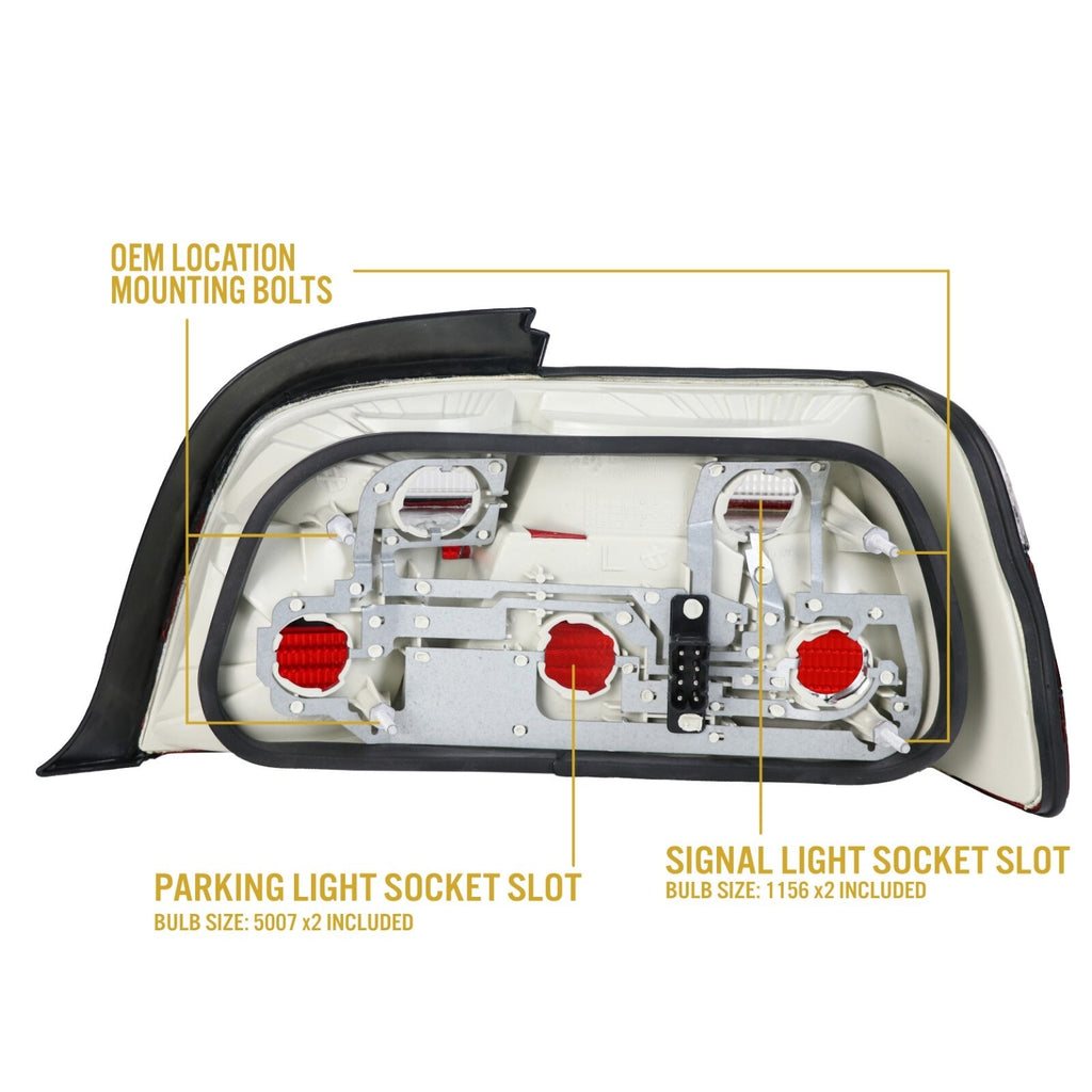 Back of the E36 coupe tail light: parking and signal sockets