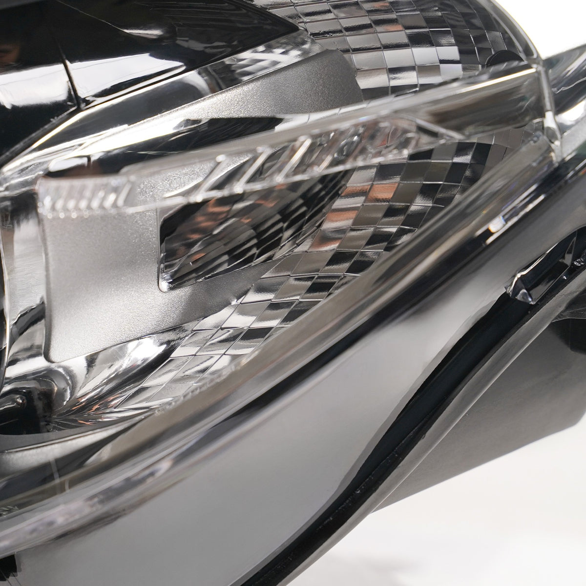 Left LED headlight lens close-up for 2018-2021 BMW X3 / X4
