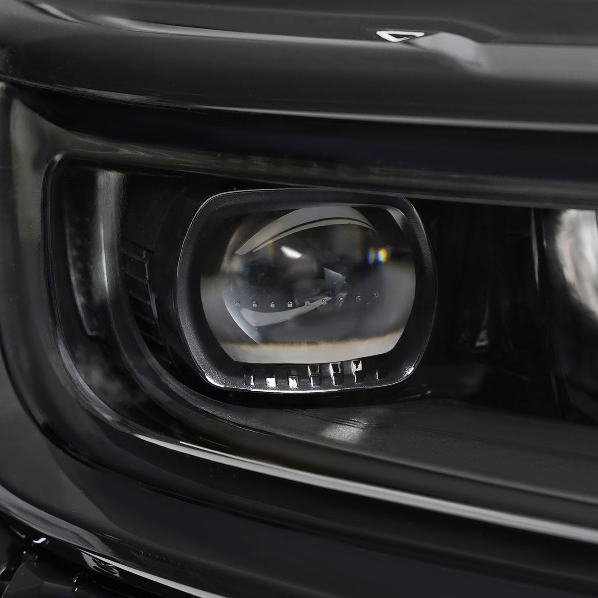 Pair LED headlight rear housing angle for 2022-2025 Jeep Wagoneer / Wagoneer L
