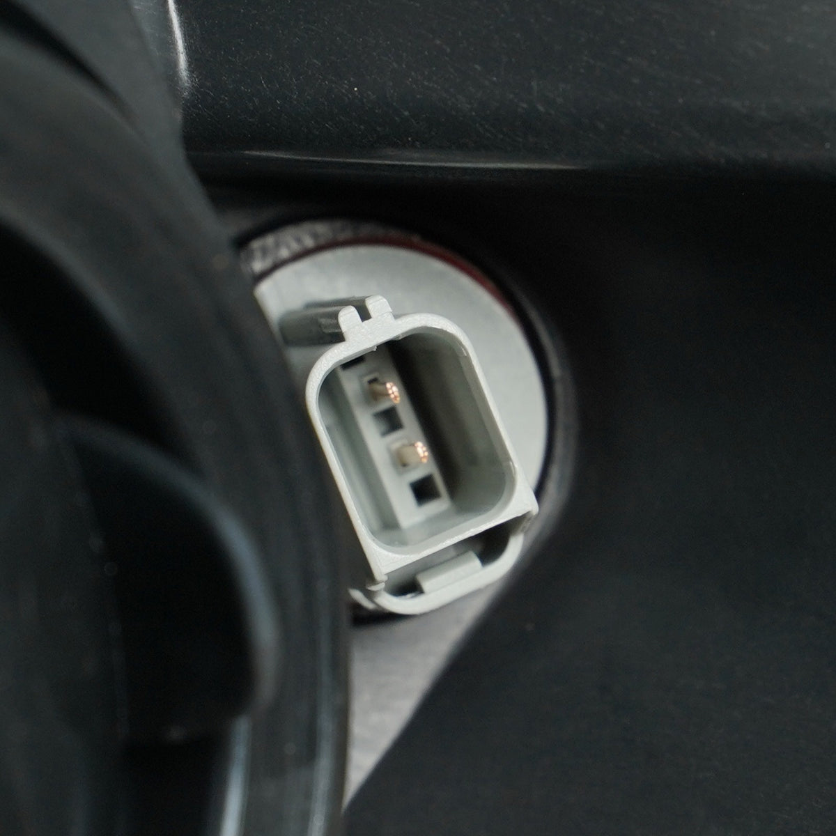 Pair HID headlight rear housing angle for 2013-2014 Ford F-150
