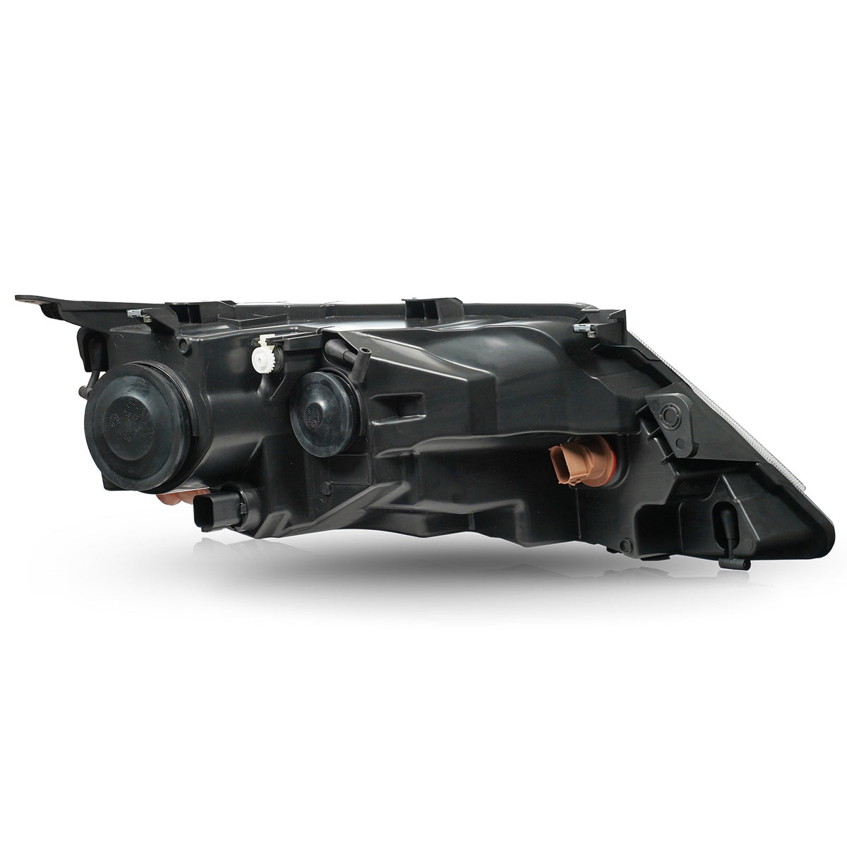Left halogen headlight lens close-up for 2010-2012 Ford Fusion
