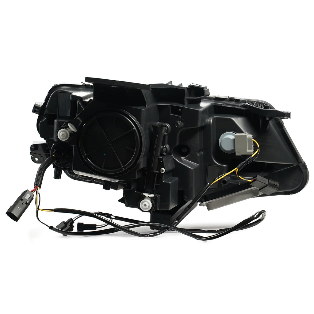 Left halogen projector headlight lens close-up for 2016-2021 Chevy Camaro