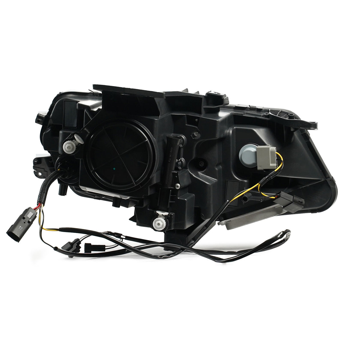 Left halogen projector headlight lens close-up for 2016-2021 Chevy Camaro