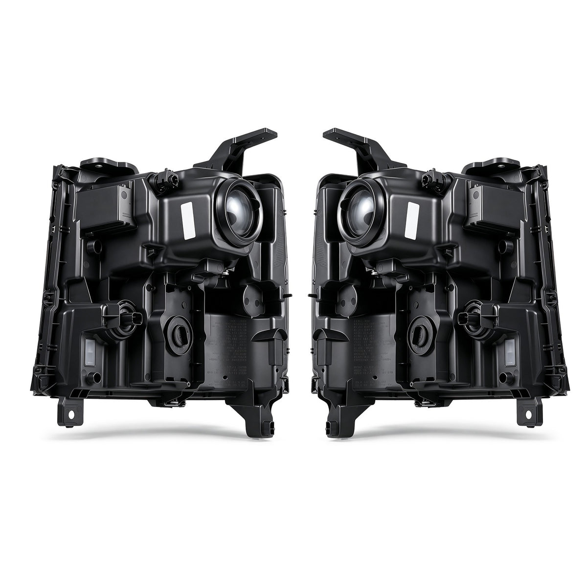 Right HID headlight lens close-up for 2016-2018 Chevy Silverado 1500