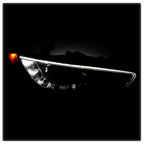 Right HID headlight lens close-up for 2016-2019 Infiniti QX60