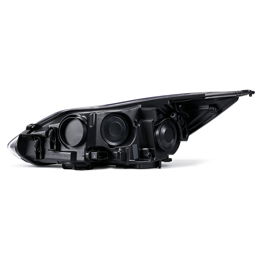 Right halogen projector headlight lens close-up for 2012-2014 Ford Focus