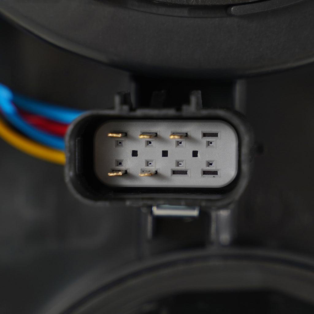 Halogen headlight connector close-up for 2015-2019 Chevy Silverado HD
