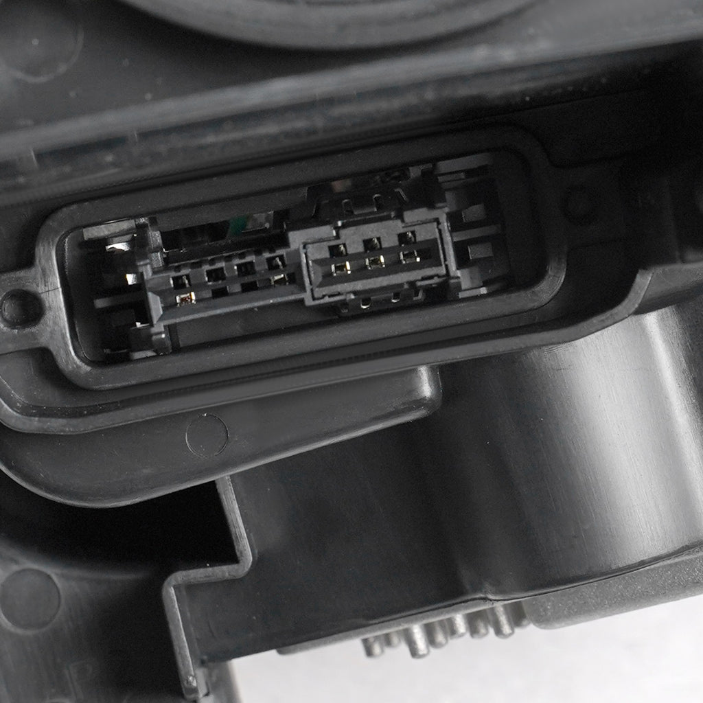 Hid headlight adjuster close-up for 2014-2016 Jeep Grand Cherokee