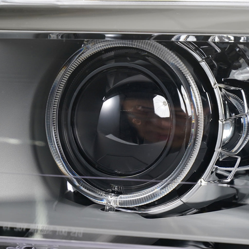 Right HID headlight lens close-up for 2011-2014 BMW X3 (F25)