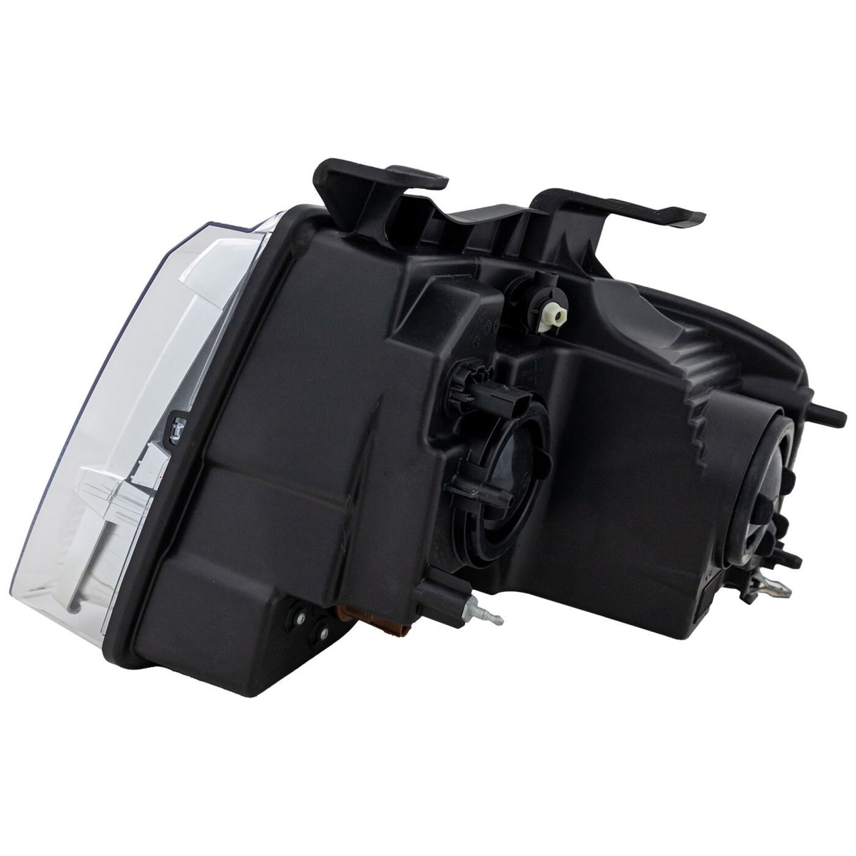 Left halogen projector headlight lens close-up for 2015-2017 Ford Expedition