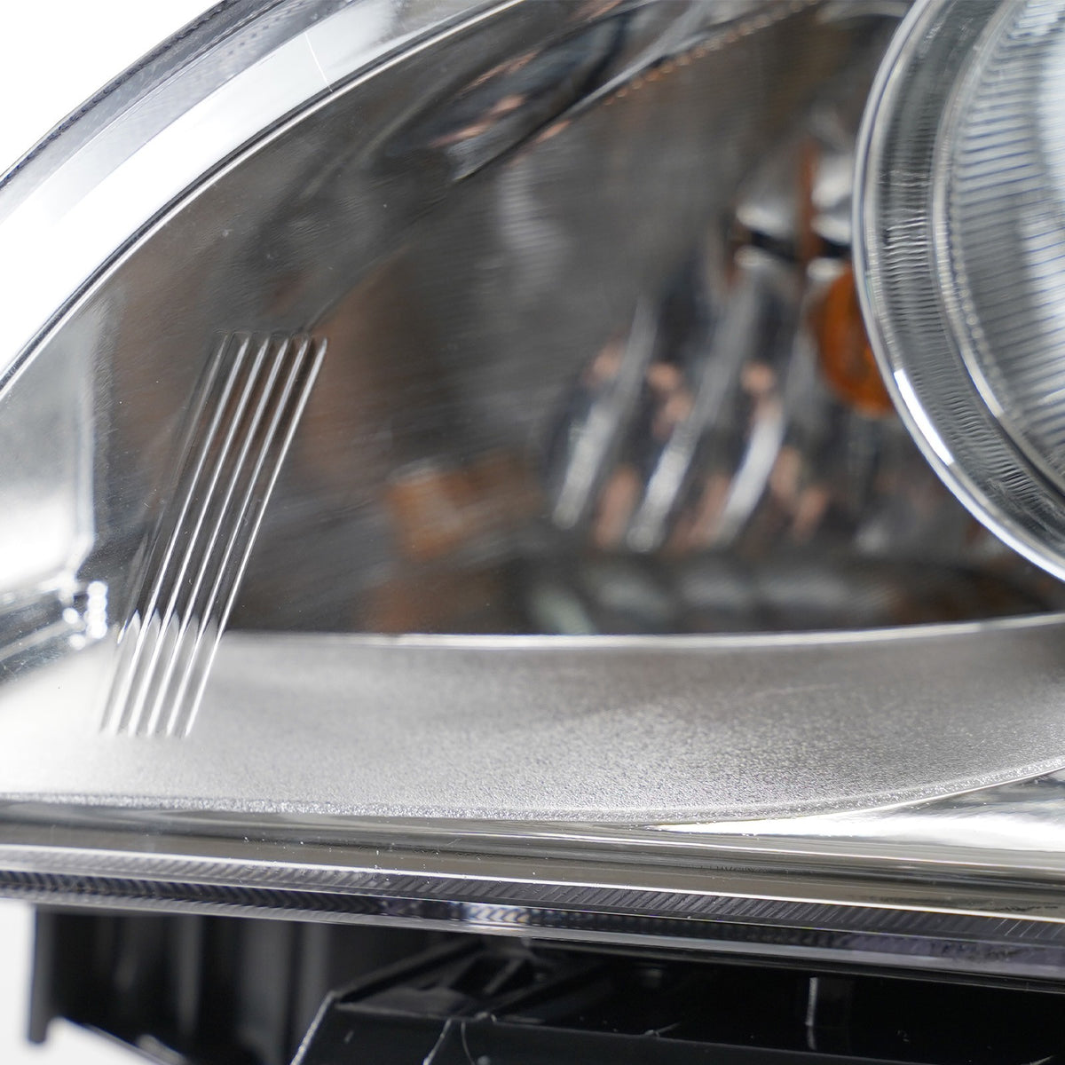 Pair HID headlight rear housing angle for 2011-2014 Infiniti M37/M56/Q70