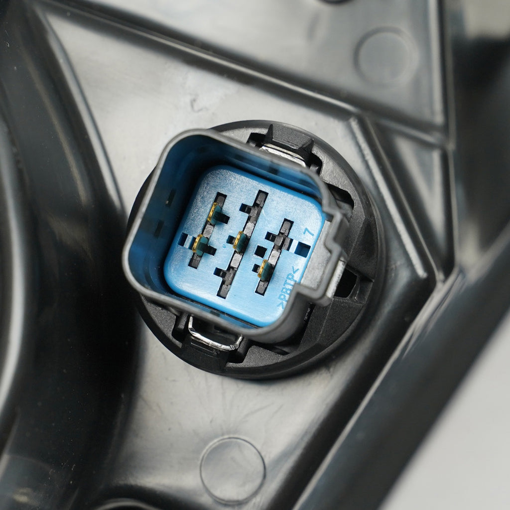 Right halogen headlight lens close-up for 2010-2012 Ford Fusion