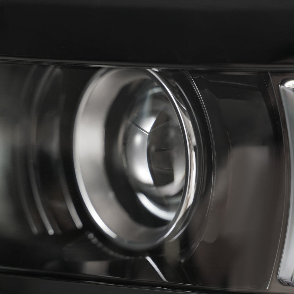 Halogen headlight adjuster close-up for 2015-2019 Chevy Silverado HD