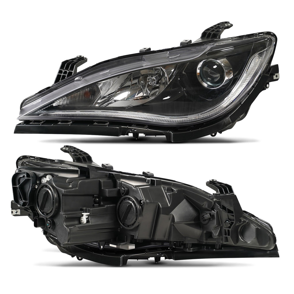 Right halogen headlight lens close-up for 2017-2020 Chrysler Pacifica