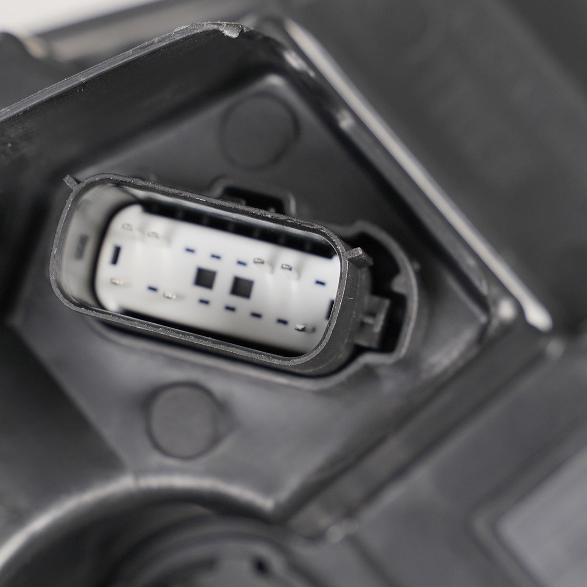 Right halogen headlight lens close-up for 2019-2023 Ford Transit Connect