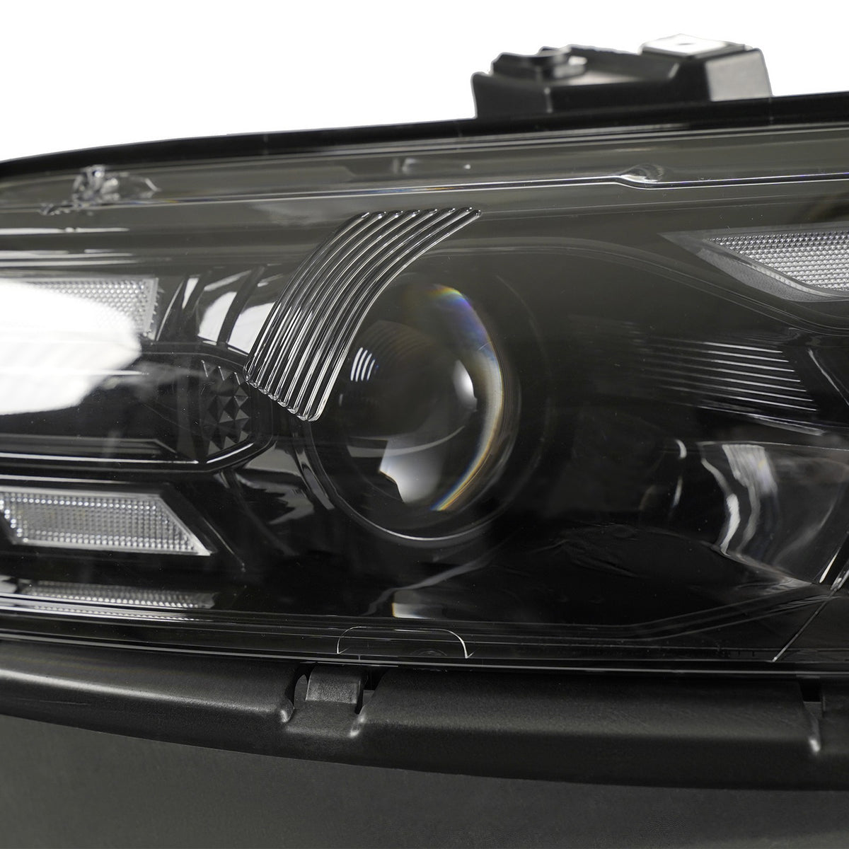 Led headlight connector close-up for 2013-2019 Ford Taurus