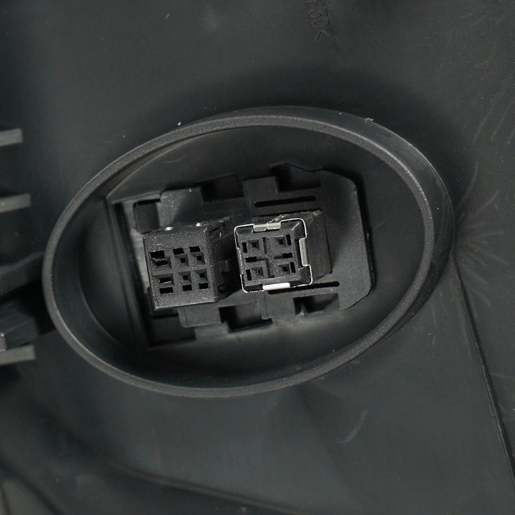 Right HID headlight side angle for 2013-2017 Cadillac XTS