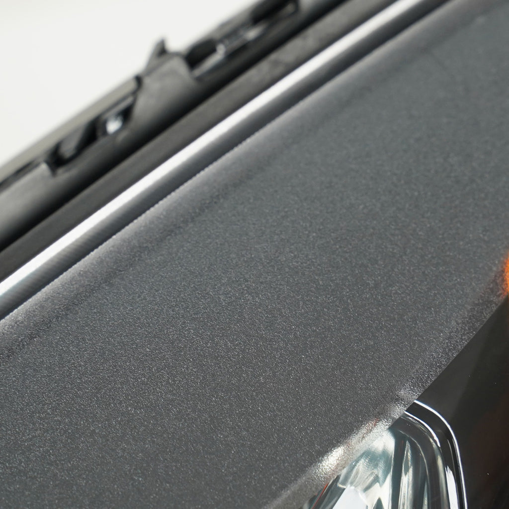 Halogen headlight connector close-up for 2016-2017 Chevy Equinox