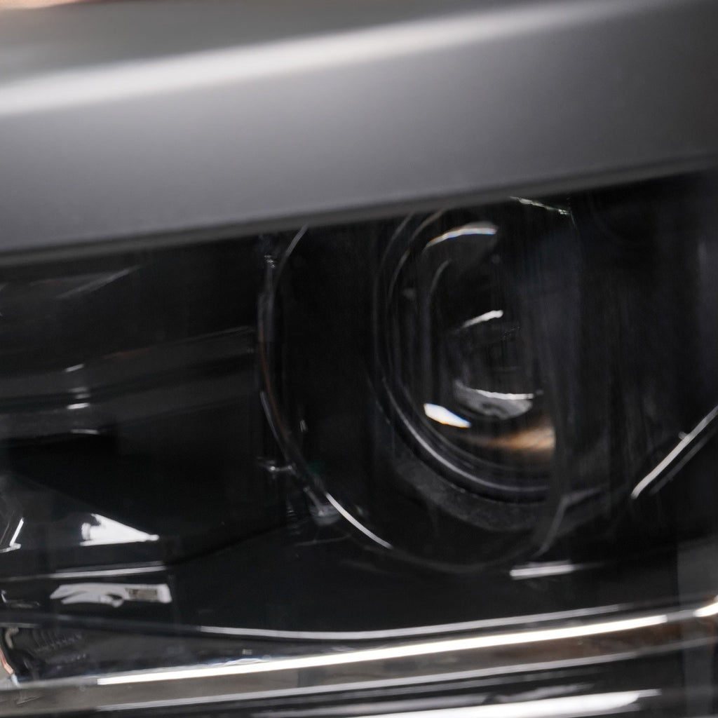 Hid headlight bulb socket close-up for 2016-2018 Chevy Silverado 1500