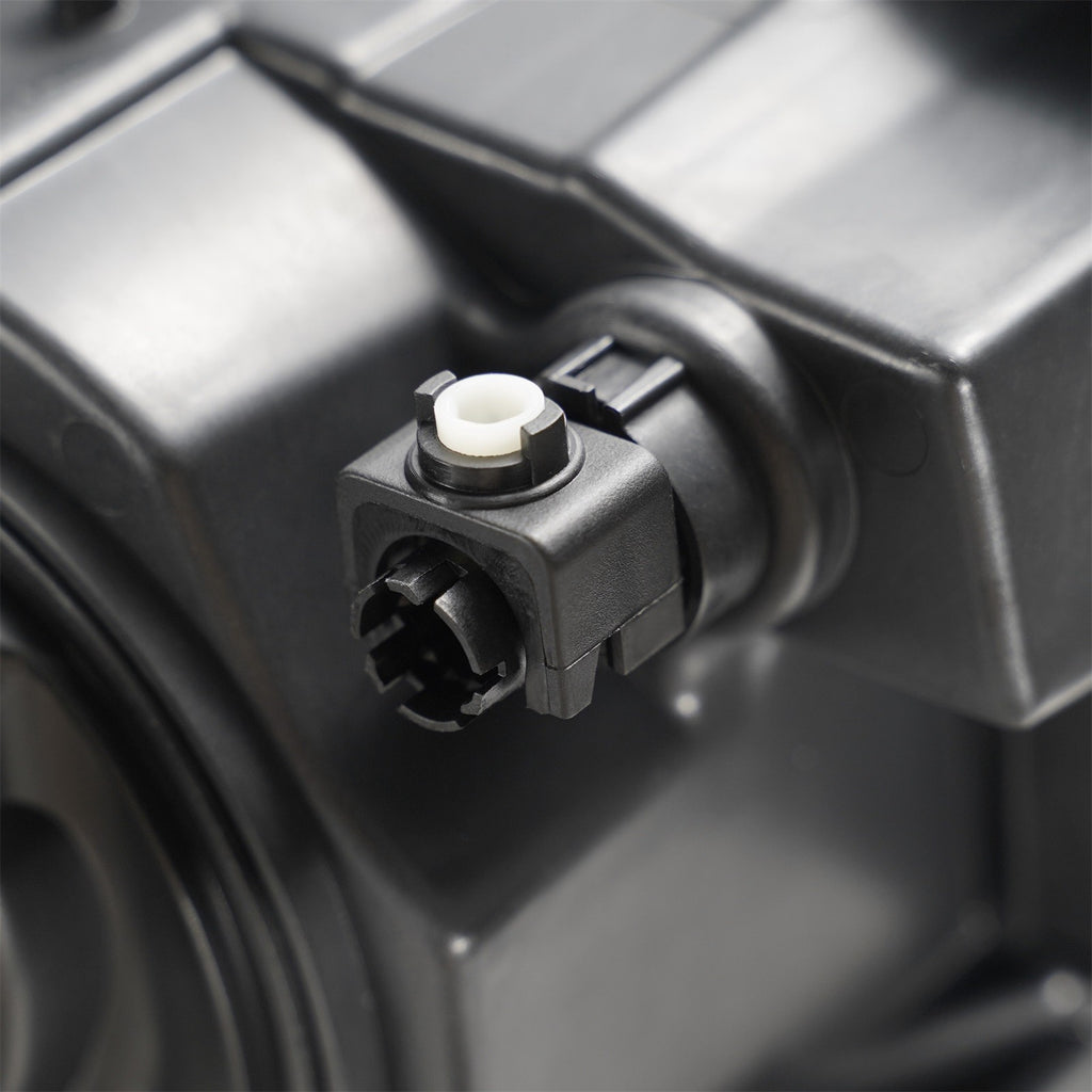 Halogen headlight connector close-up for 2015-2019 Chevy Silverado 2500HD
