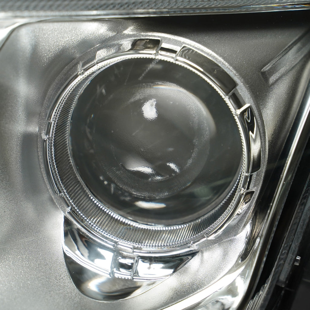Halogen headlight adjuster close-up for 2010-2012 Ford Fusion