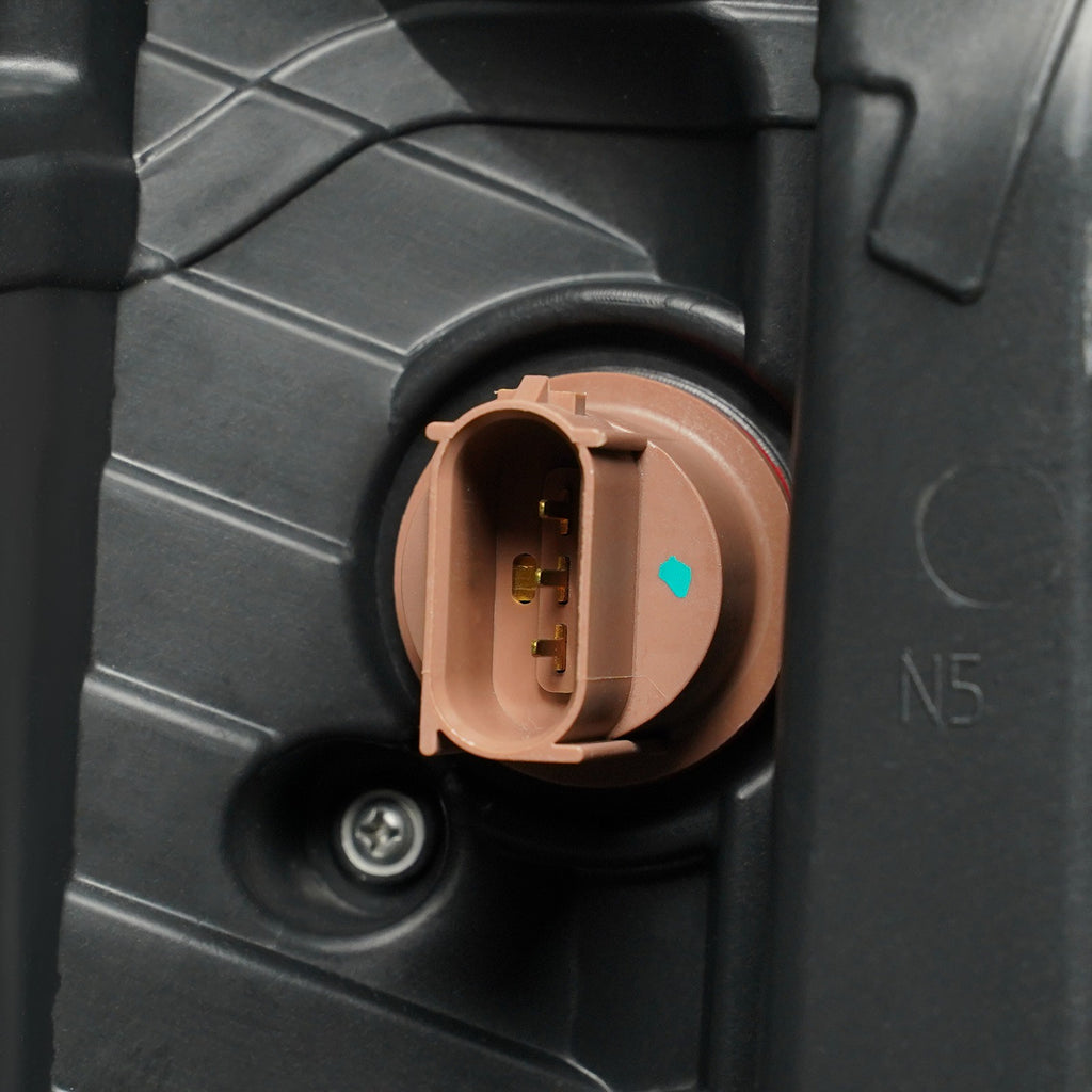 Halogen headlight adjuster close-up for 2020-2022 Ford Super Duty