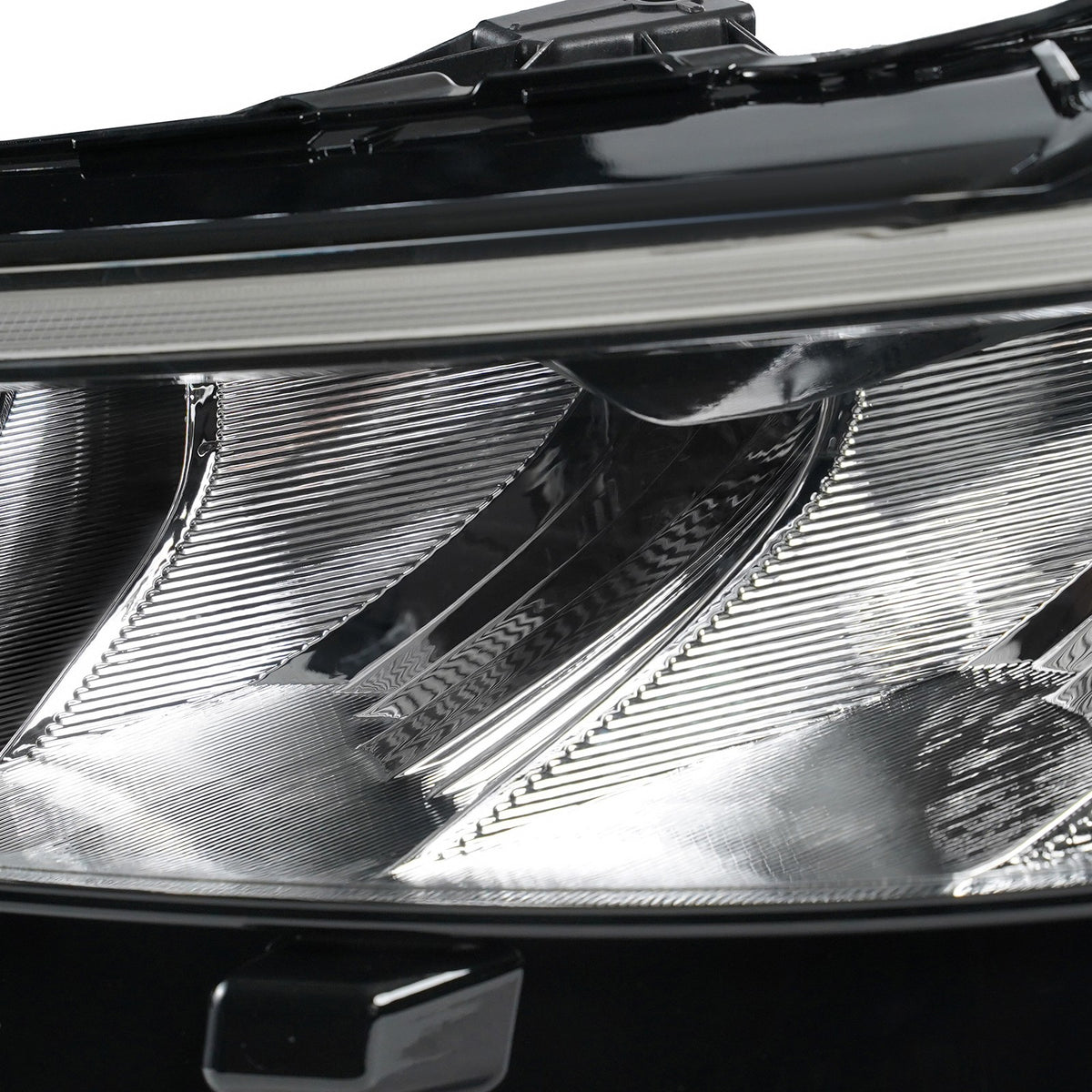 Led headlight connector close-up for 2023-2025 Ford Escape