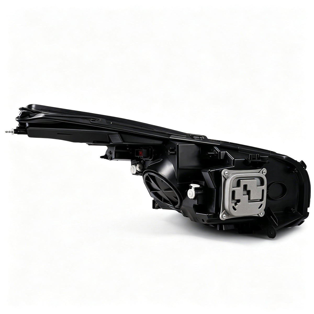 Halogen projector headlight connector close-up for 2014-2019 Cadillac CTS