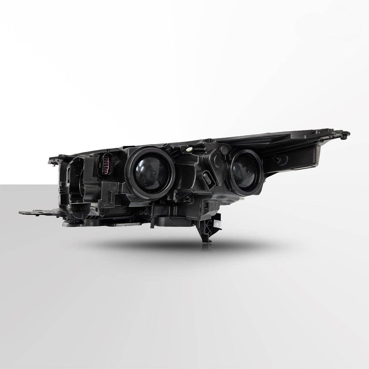 Halogen headlight adjuster close-up for 2018-2019 Ford Escape