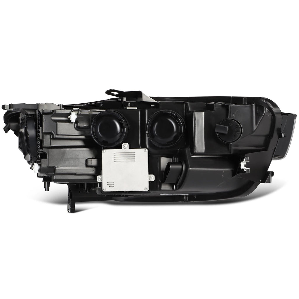 Left HID headlight lens close-up for 2012-2015 Audi A6 / S6