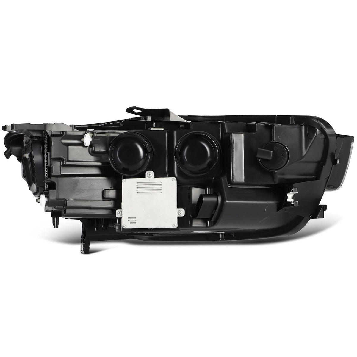 Left HID headlight lens close-up for 2012-2015 Audi A6 / S6