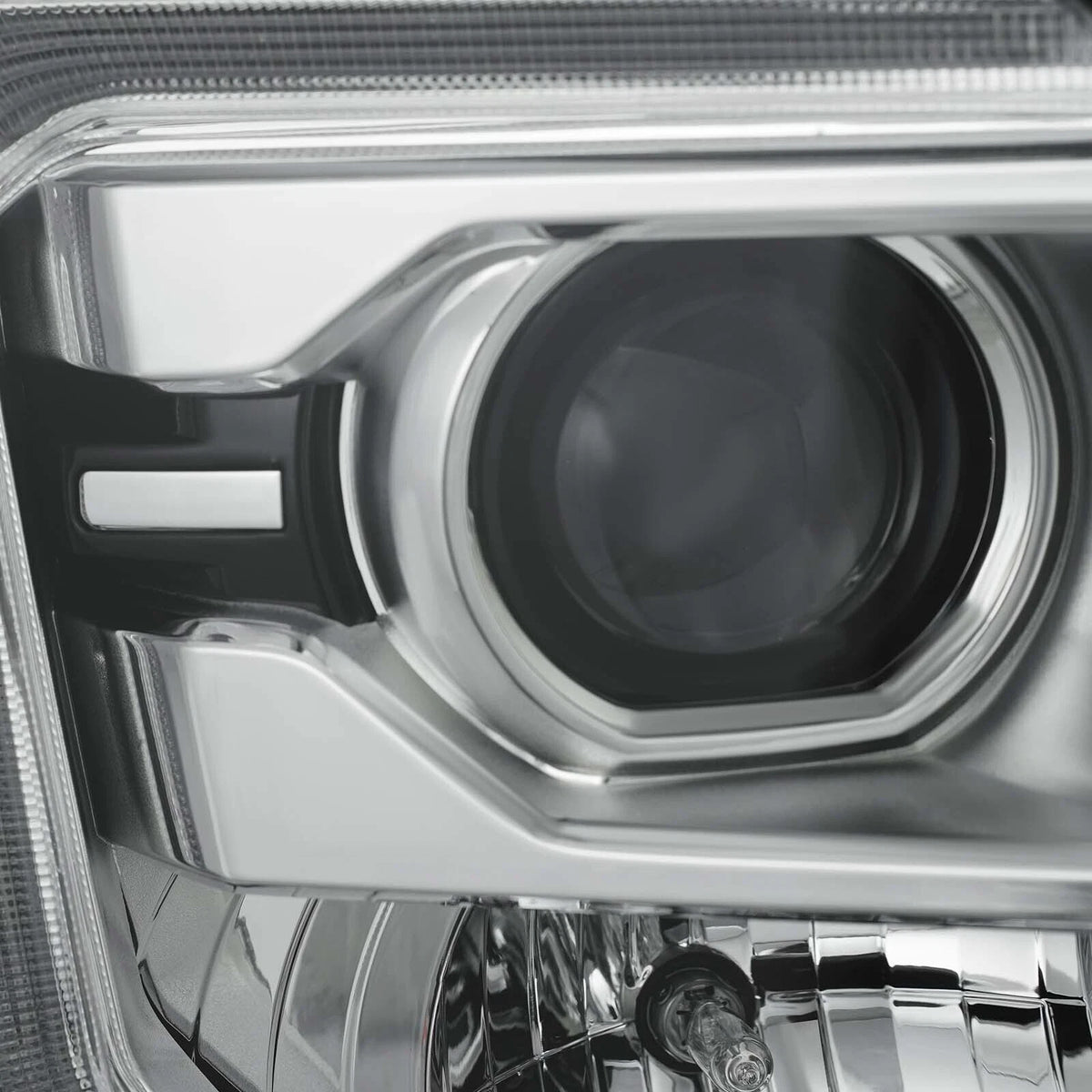 Hid headlight connector close-up for 2015-2020 GMC Yukon