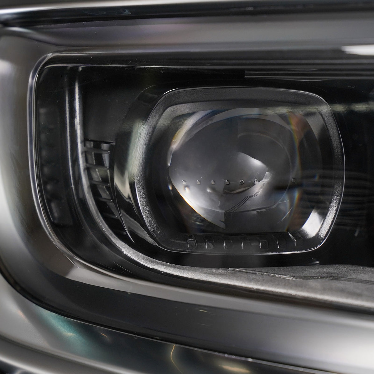 Led headlight connector close-up for 2022-2025 Jeep Wagoneer / Wagoneer L
