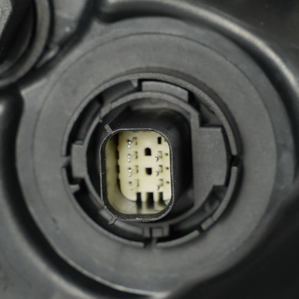 Led headlight adjuster close-up for 2024-2026 Chevrolet Traverse