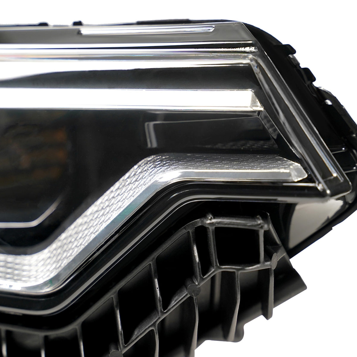 Led headlight connector close-up for 2020-2025 Cadillac XT6