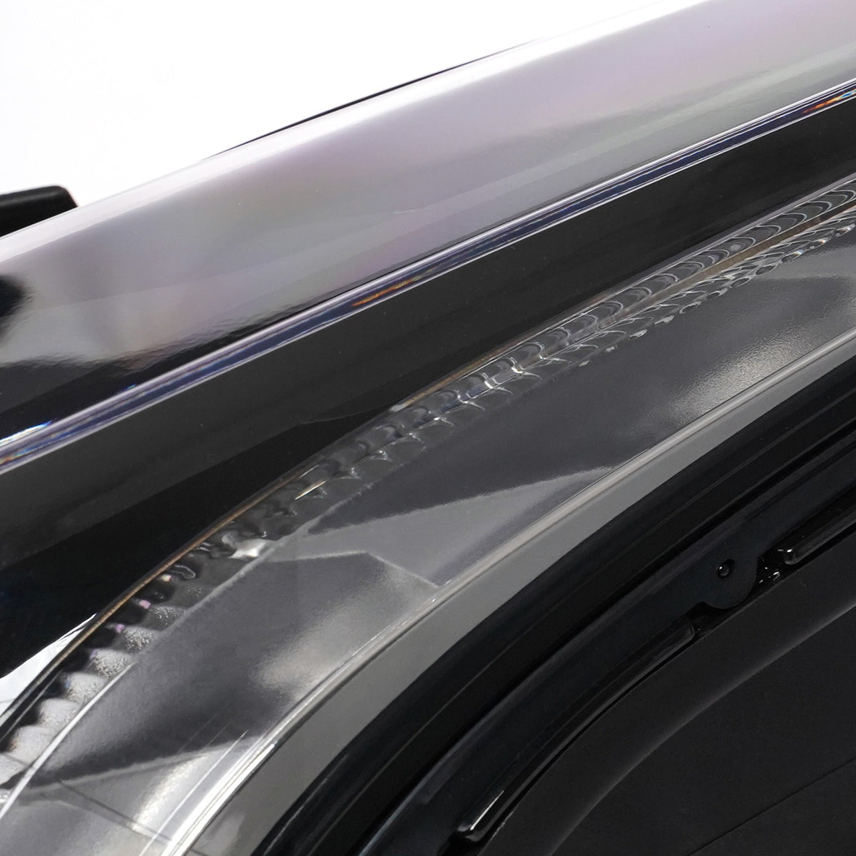 Black HID Projector headlight top view for 2015-2019 Cadillac CTS
