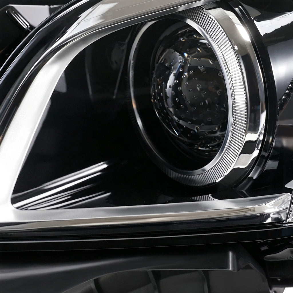 Halogen projector headlight adjuster close-up for 2014-2019 Cadillac CTS