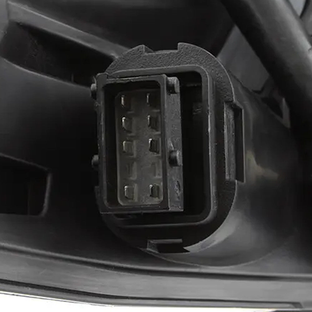 Right HID headlight lens close-up for 2013-2017 Cadillac XTS