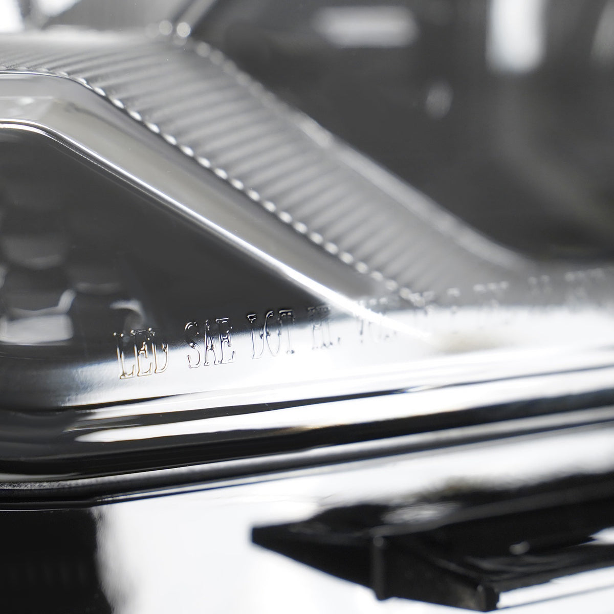 Led headlight adjuster close-up for 2020-2025 Cadillac CT4