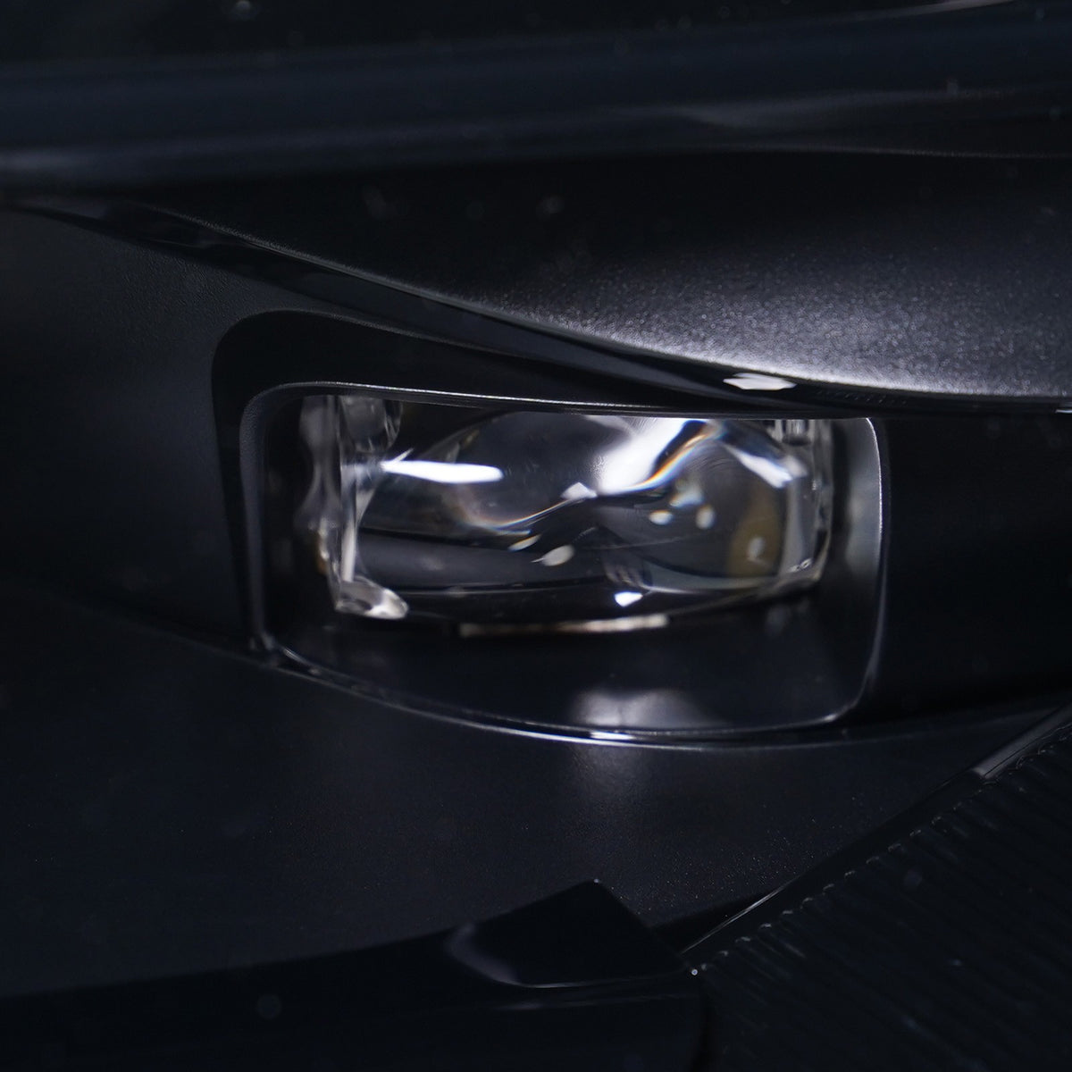 Led headlight bulb socket close-up for 2021-2023 Buick Envision