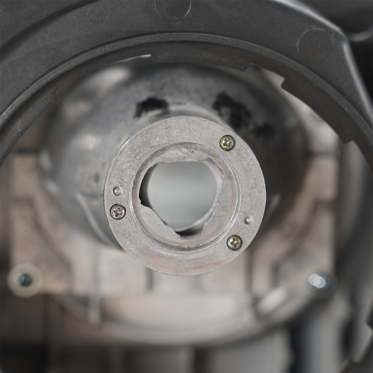 Halogen headlight adjuster close-up for 2015-2019 Chevy Silverado 2500HD