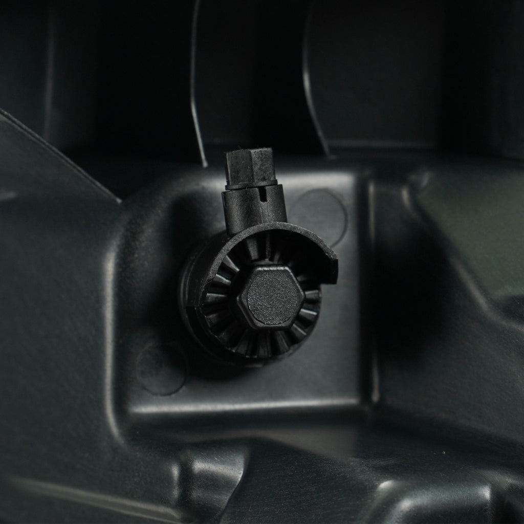 Hid headlight adjuster close-up for 2013-2014 Ford F-150