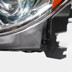 Hid headlight connector close-up for 2011-2014 Infiniti M37/M56/Q70