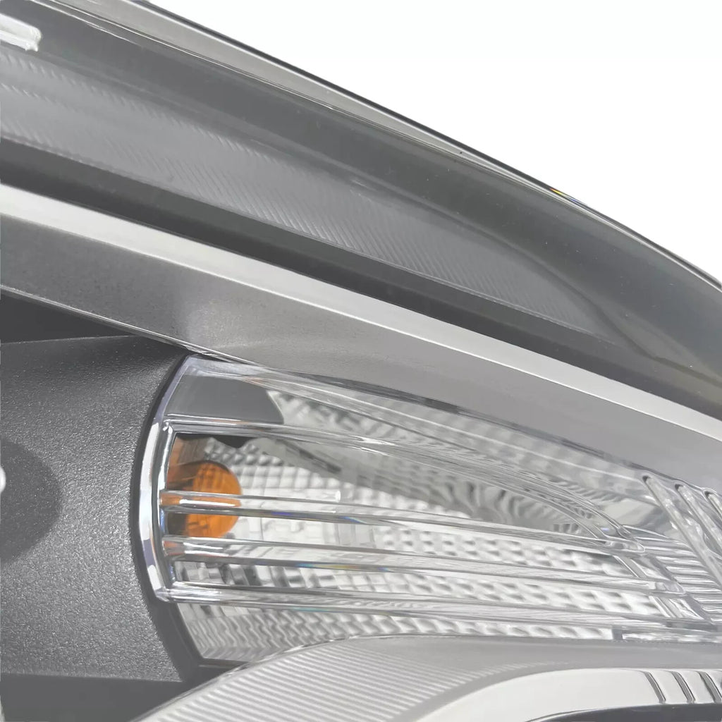 Hid headlight connector close-up for 2016-2018 Buick Envision